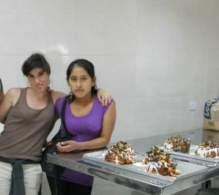 Capacitación en pastelería para jóvenes de Doncel
