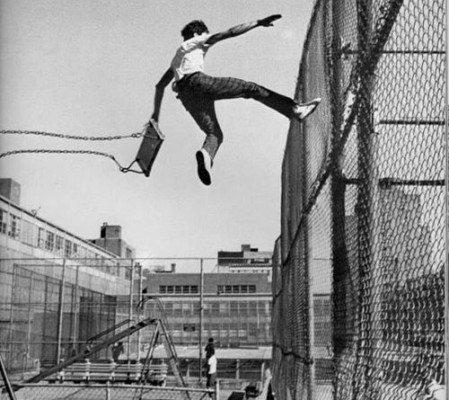 "Para no criminalizar a niños y adolescentes" , por Perla Zelmanovich. Diario La Capital (2012)