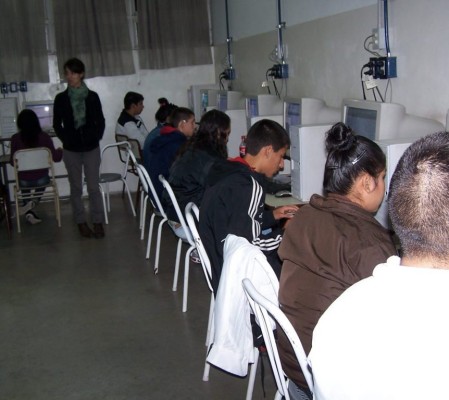 ¡Comenzaron las actividades del Centro de Búsqueda para el empleo en el Colegio Nuestra Señora de Fátima!, Mayo 2013.