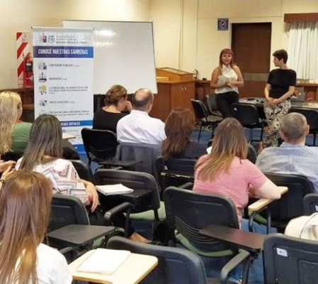 Reclaman acompañanamiento a adolescentes institucionalizados - Diario de La Pampa